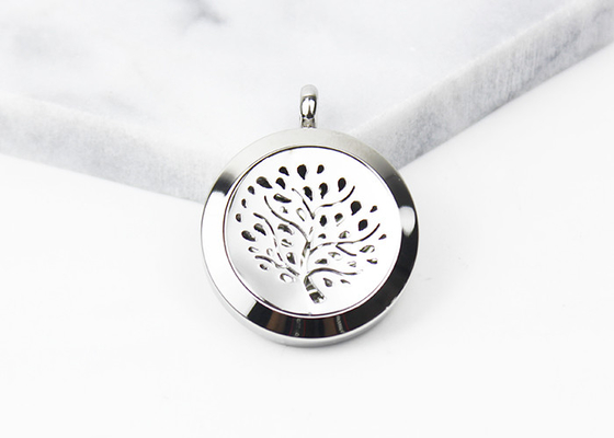 China Stainless Steel Essential Oil Jewelry Magnetic Locket Carving Round Aromatherapy Necklace supplier