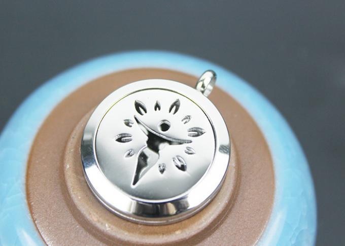 Stainless Steel Essential Oil Jewelry Diffuser Necklace Locket Pendant